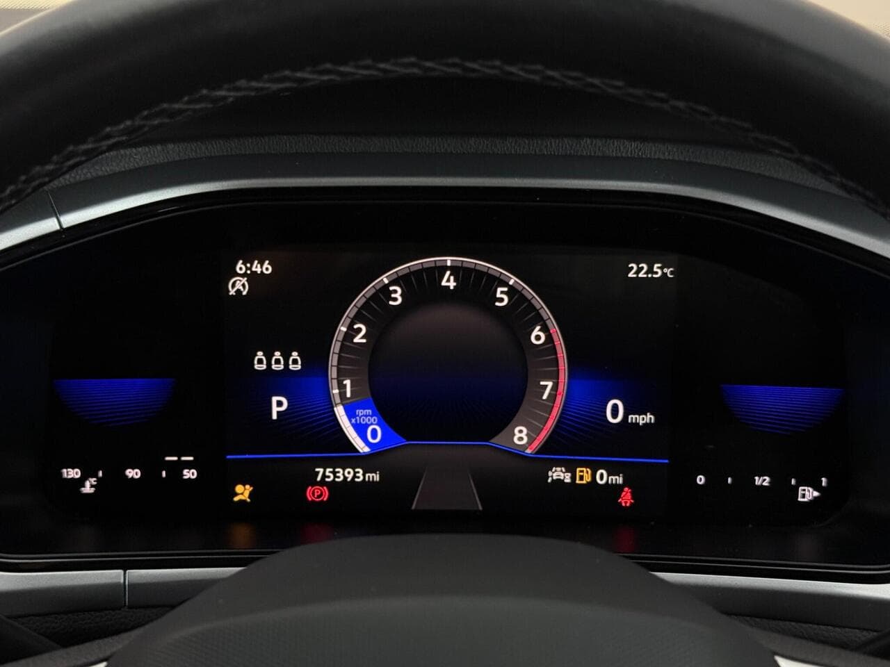 Volkswagen T-Roc thumbnail Driver Instruments