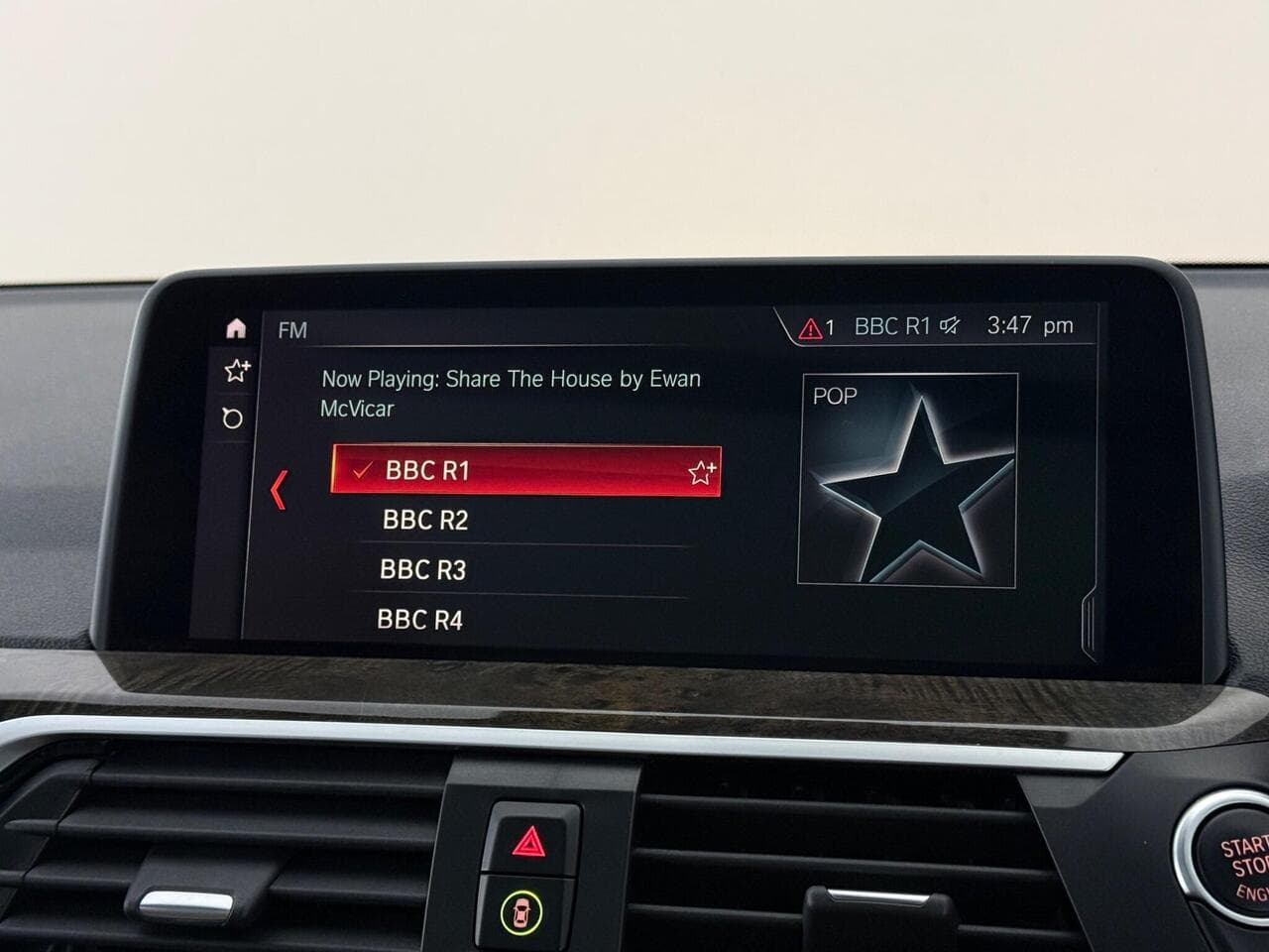 BMW X3 thumbnail Infotainment System