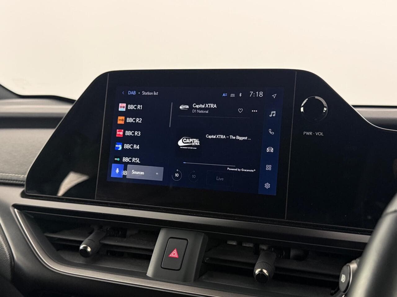 Lexus UX thumbnail Infotainment System