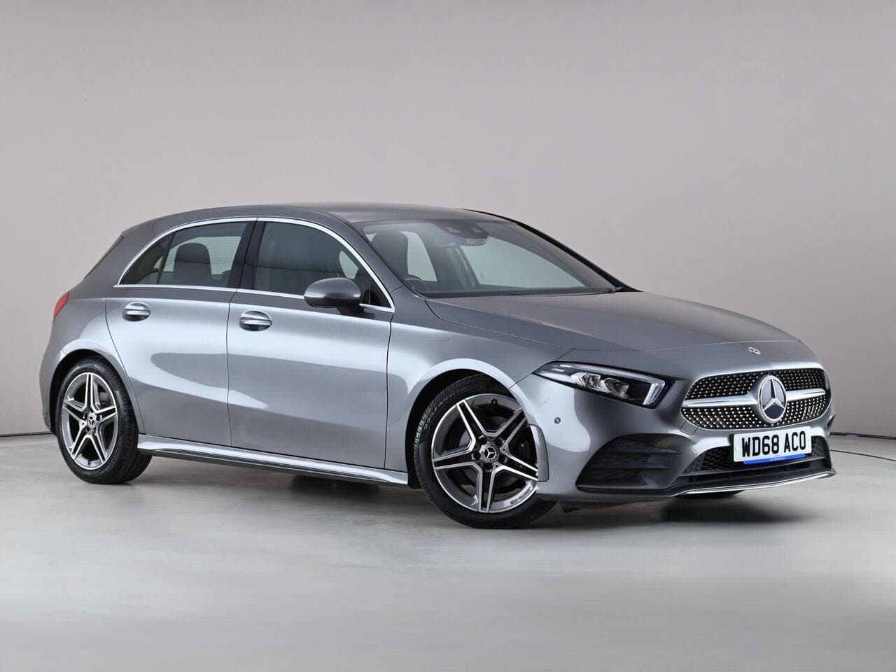 Mercedes-Benz A Class - Mercedes-Benz A Class 1.3 A200 AMG Line (Executive) 7G-DCT Euro 6 (s/s) 5dr