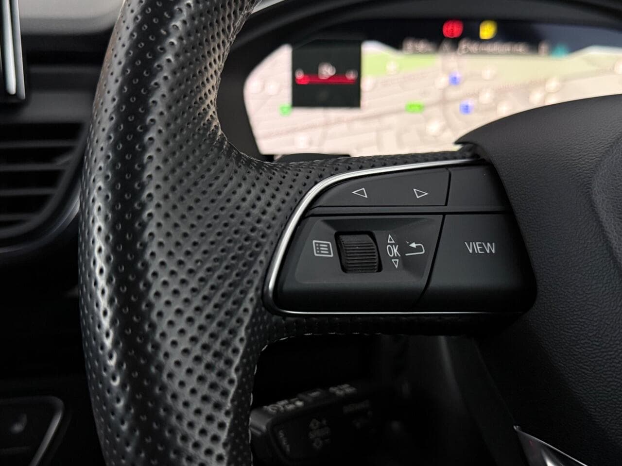 Audi Q5 thumbnail Misc Controls