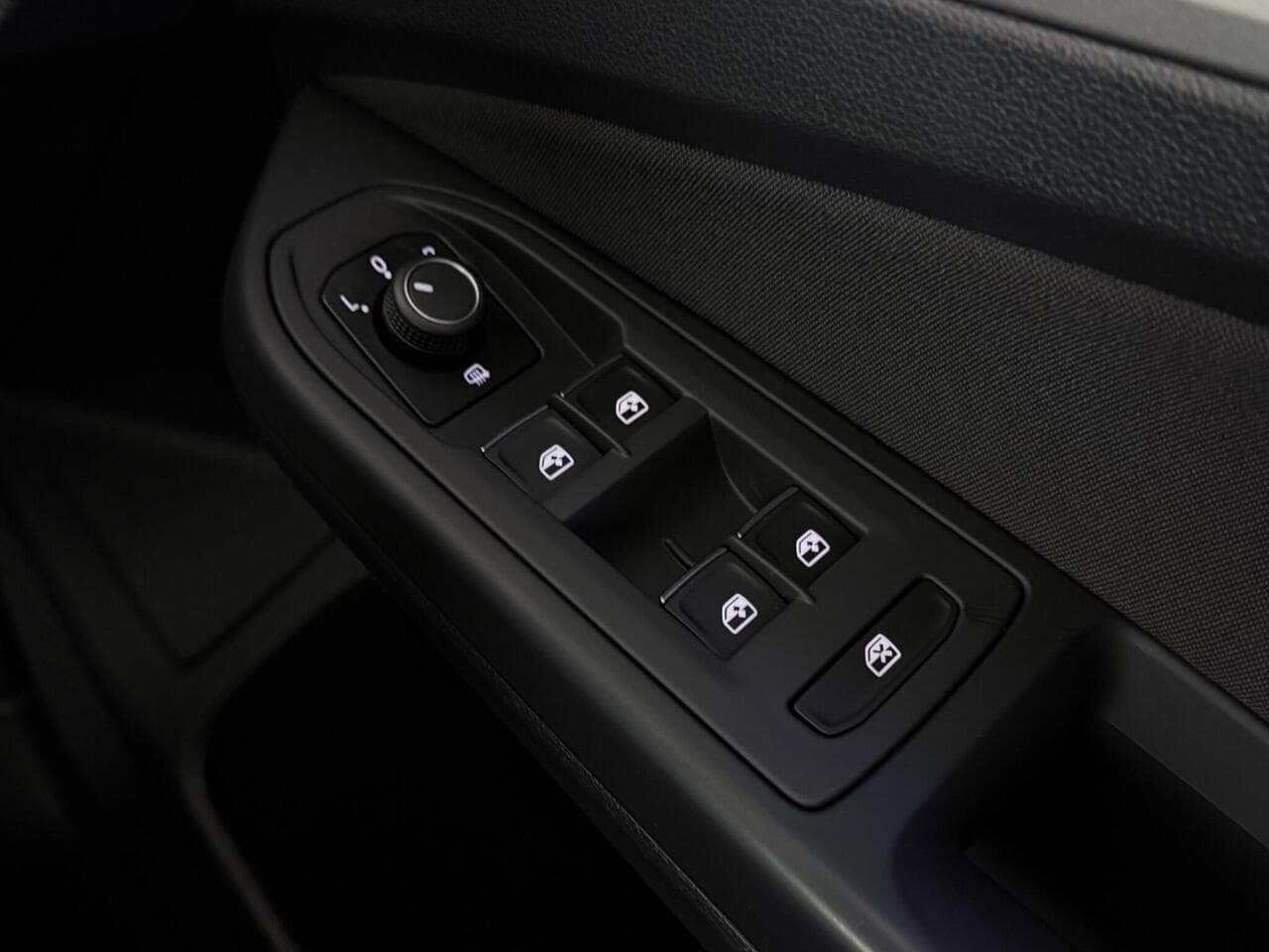 Volkswagen Golf thumbnail Misc Controls