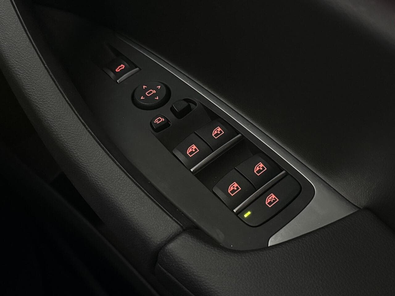 BMW X3 thumbnail Misc Controls
