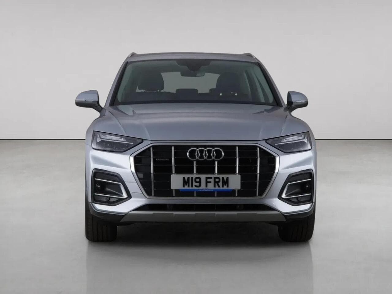Audi Q5 thumbnail Front