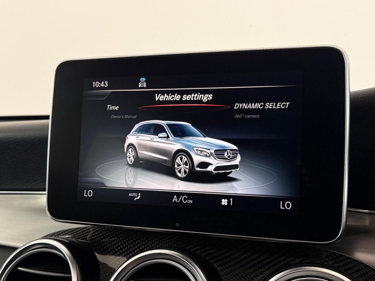 Mercedes-Benz GLC thumbnail Infotainment System