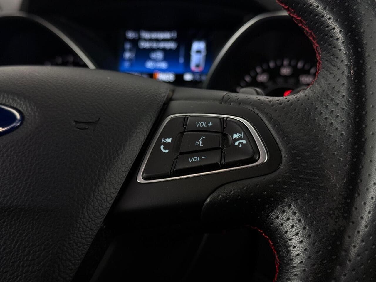 Ford Kuga thumbnail Misc Controls