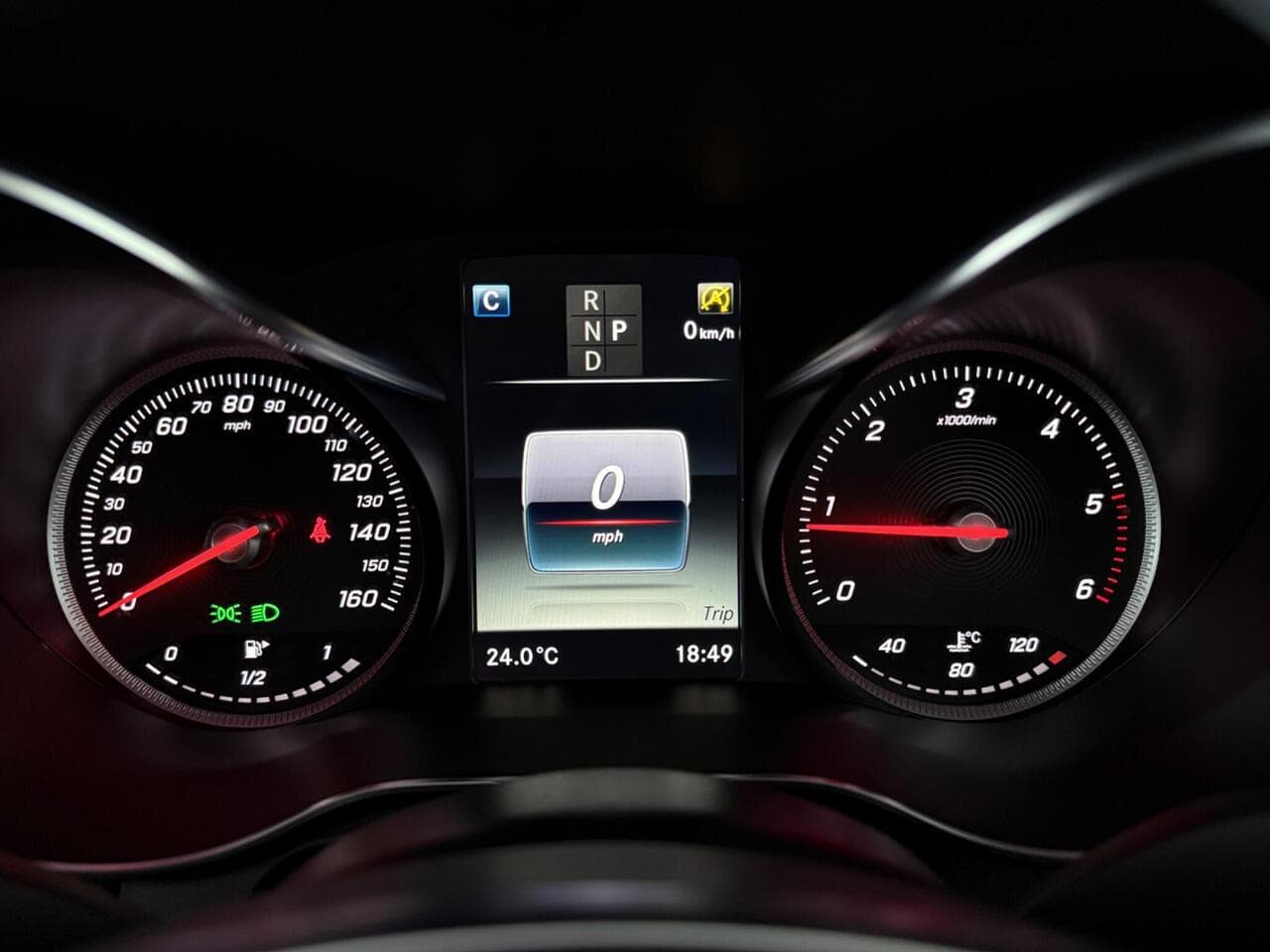 Mercedes-Benz GLC thumbnail Driver Instruments