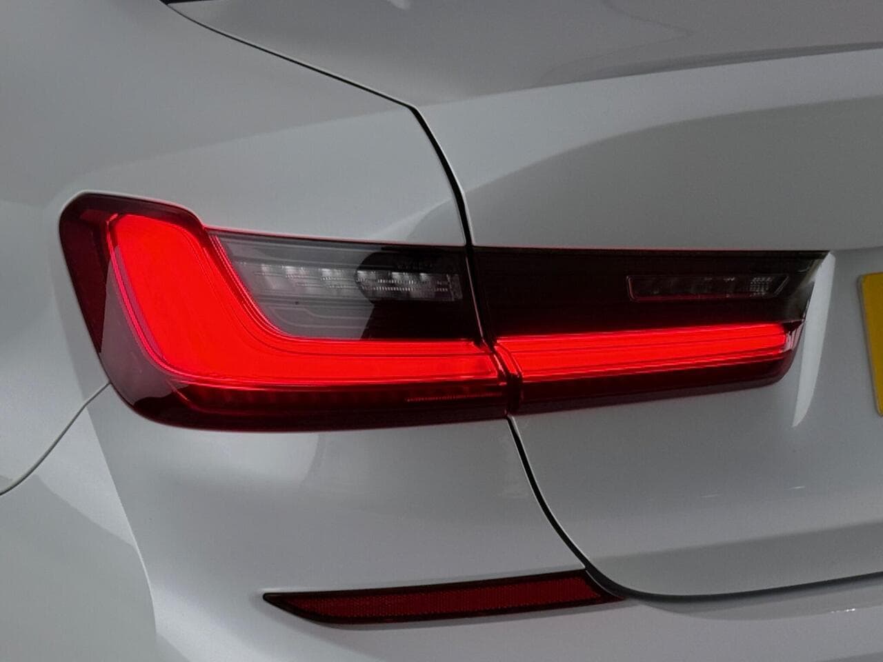 BMW 3 Series thumbnail Lights Rear