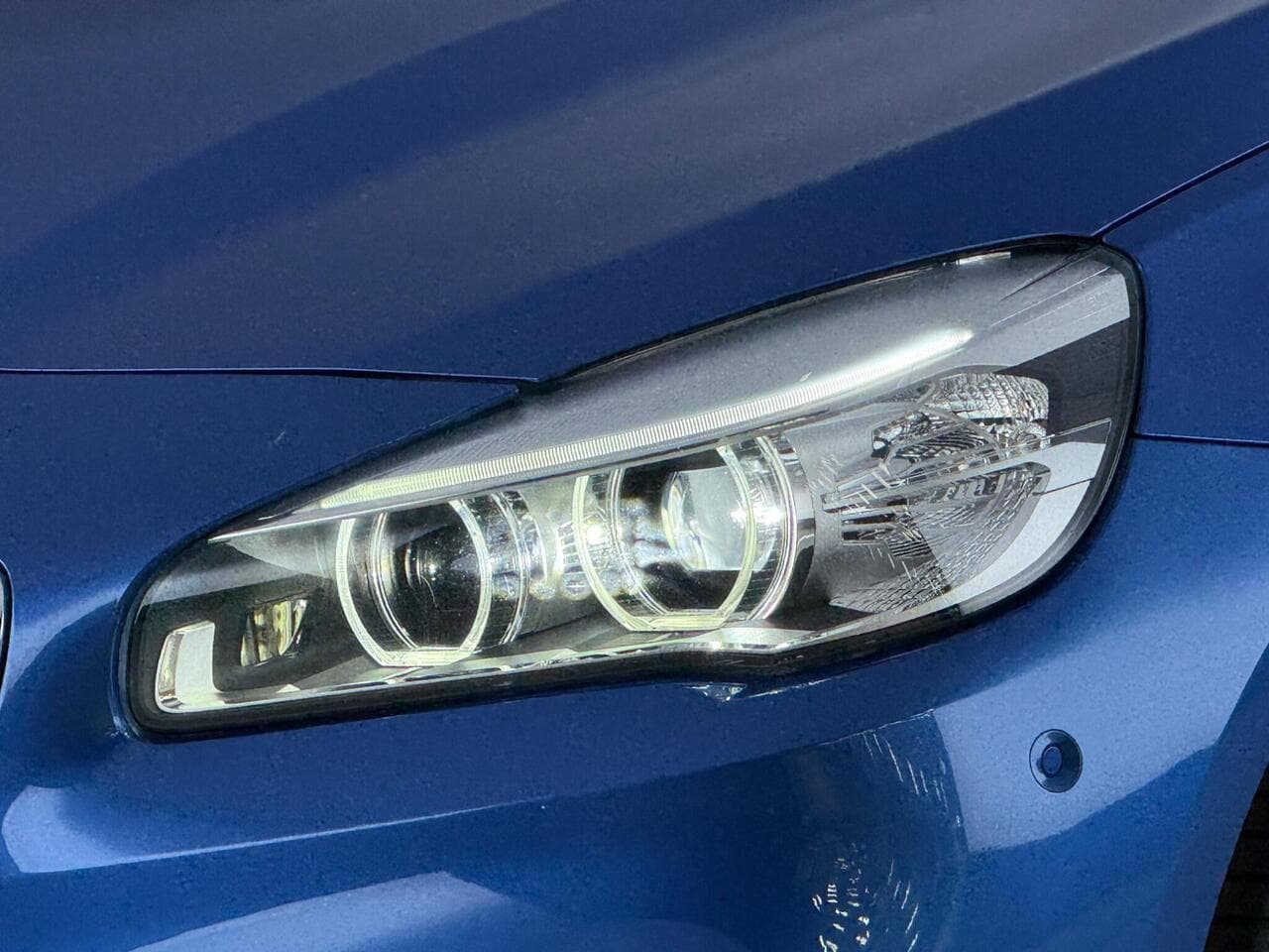 BMW 2 Series Gran Tourer thumbnail Lights Front