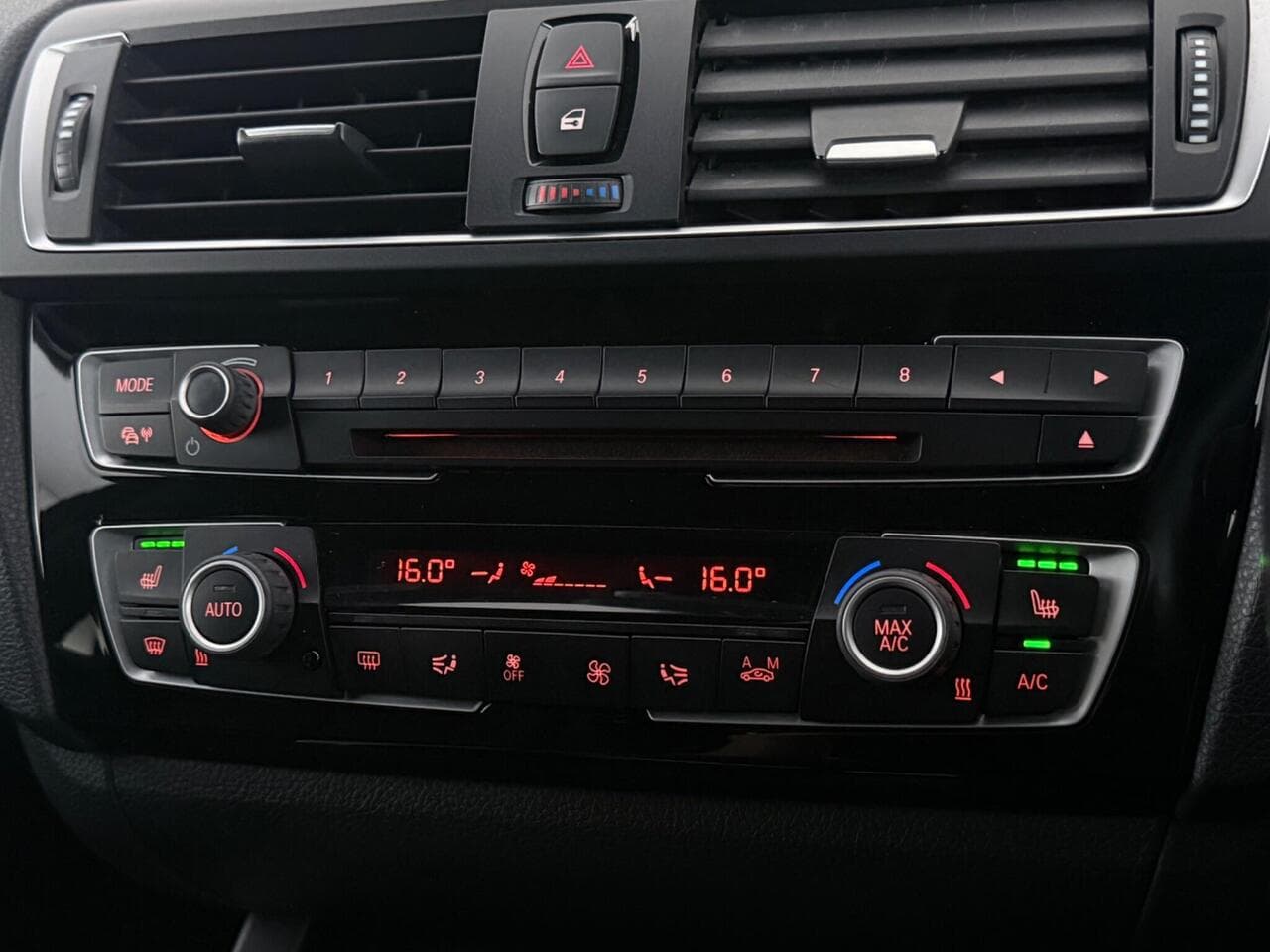 BMW 1 Series thumbnail Infotainment System
