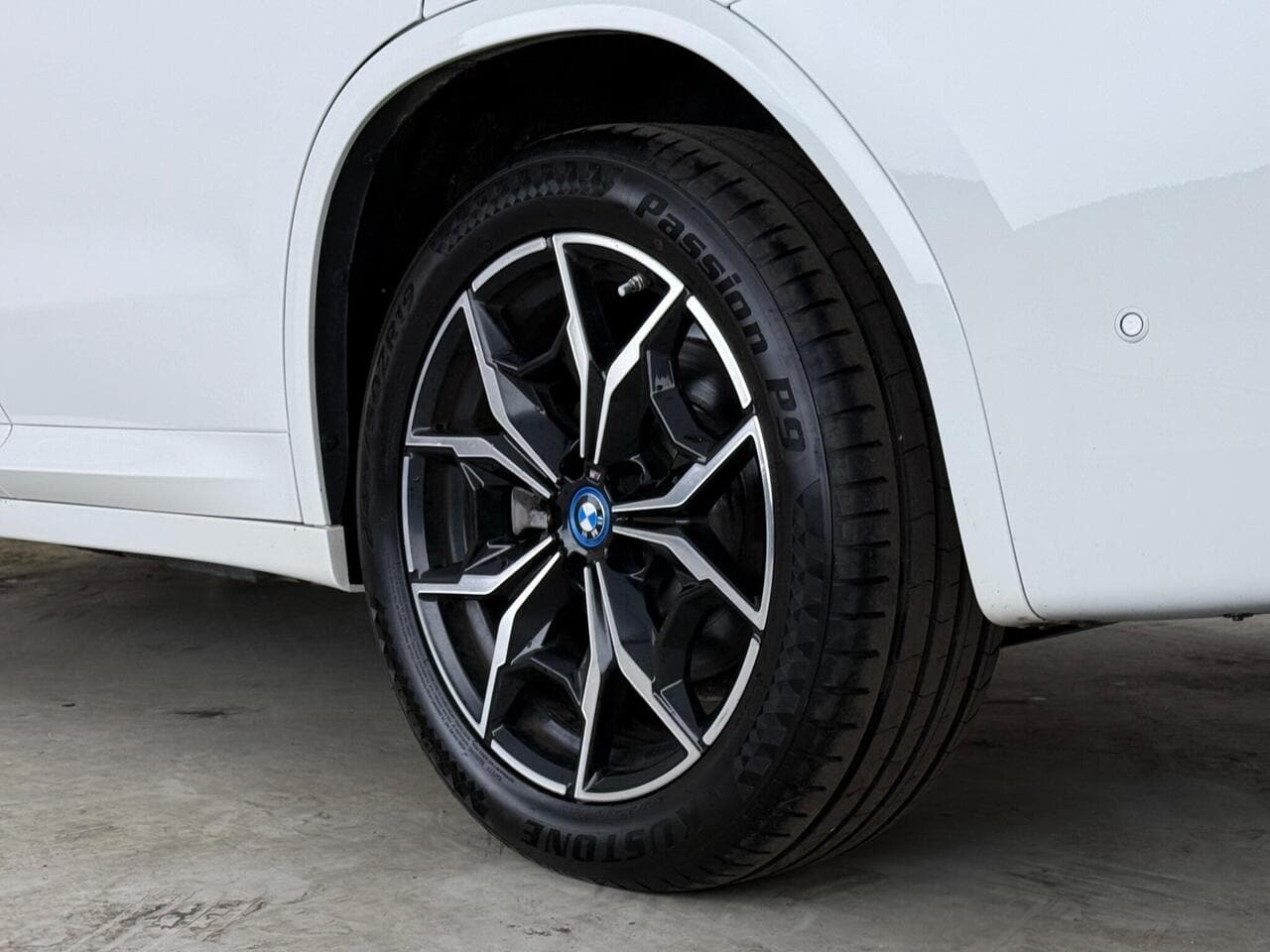 BMW X3 thumbnail Wheel
