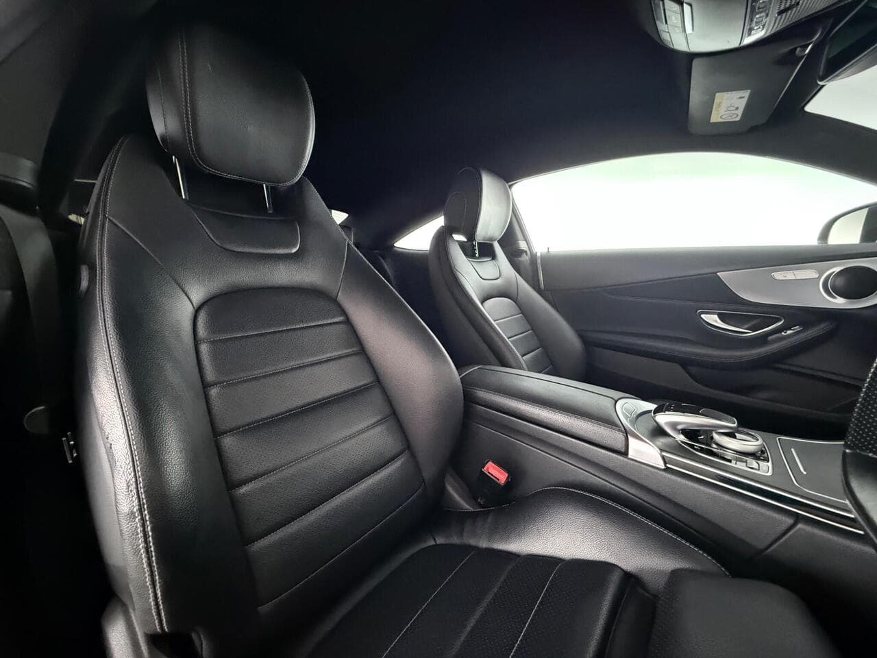 Mercedes-Benz C Class thumbnail Seat Driver