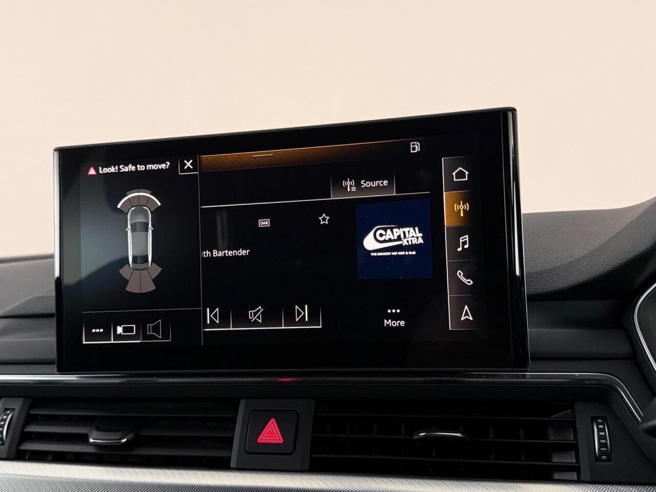 Audi A4 thumbnail Infotainment System