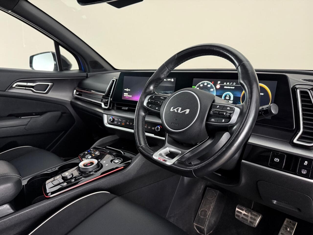 Kia Sportage thumbnail Interior Front