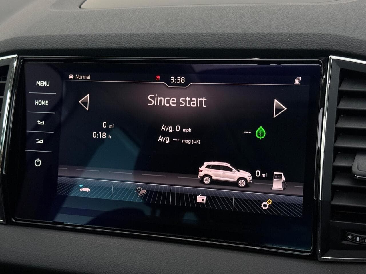 Skoda Karoq thumbnail Infotainment System