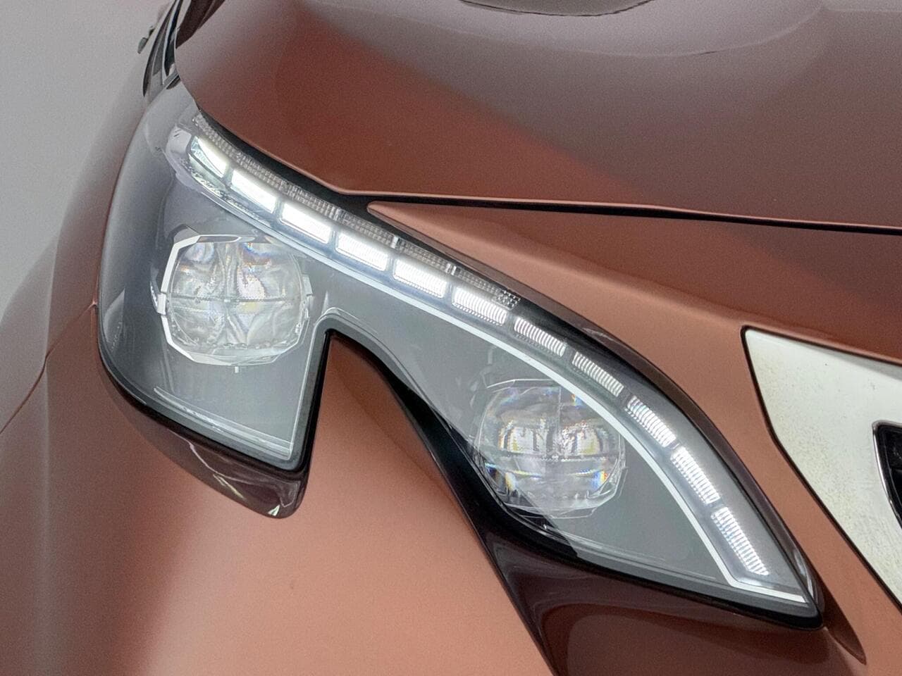 Peugeot 3008 thumbnail Lights Front