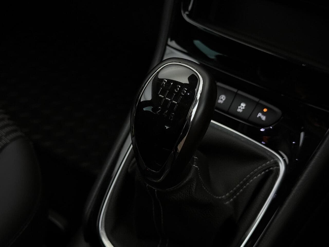 Vauxhall Astra thumbnail Misc Controls