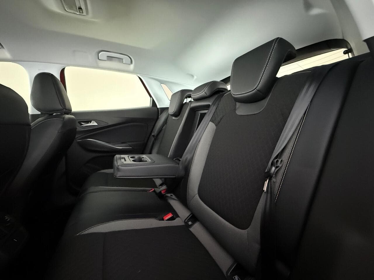 Vauxhall Grandland X thumbnail Seat Front Passenger