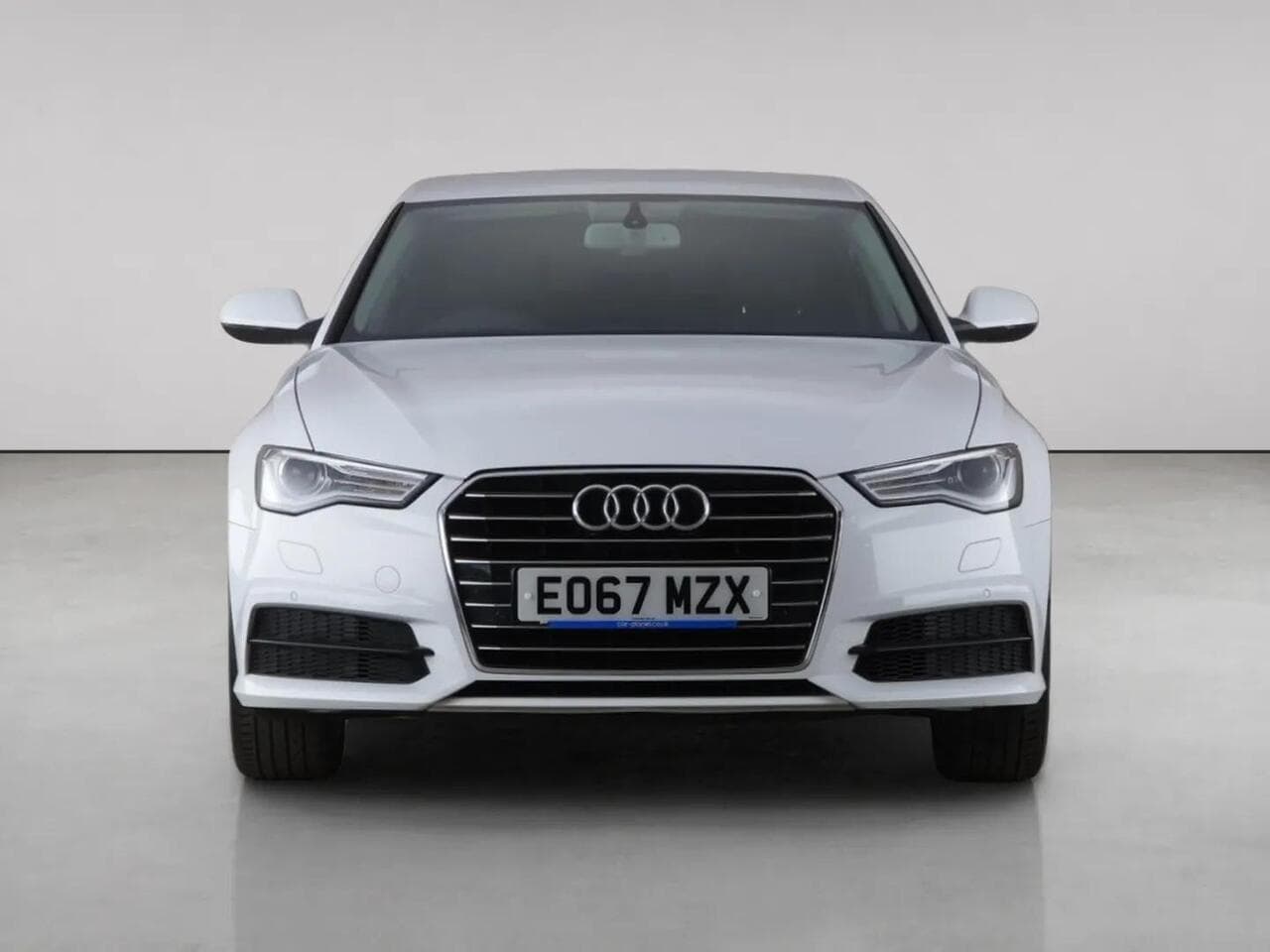 Audi A6 Saloon thumbnail Front