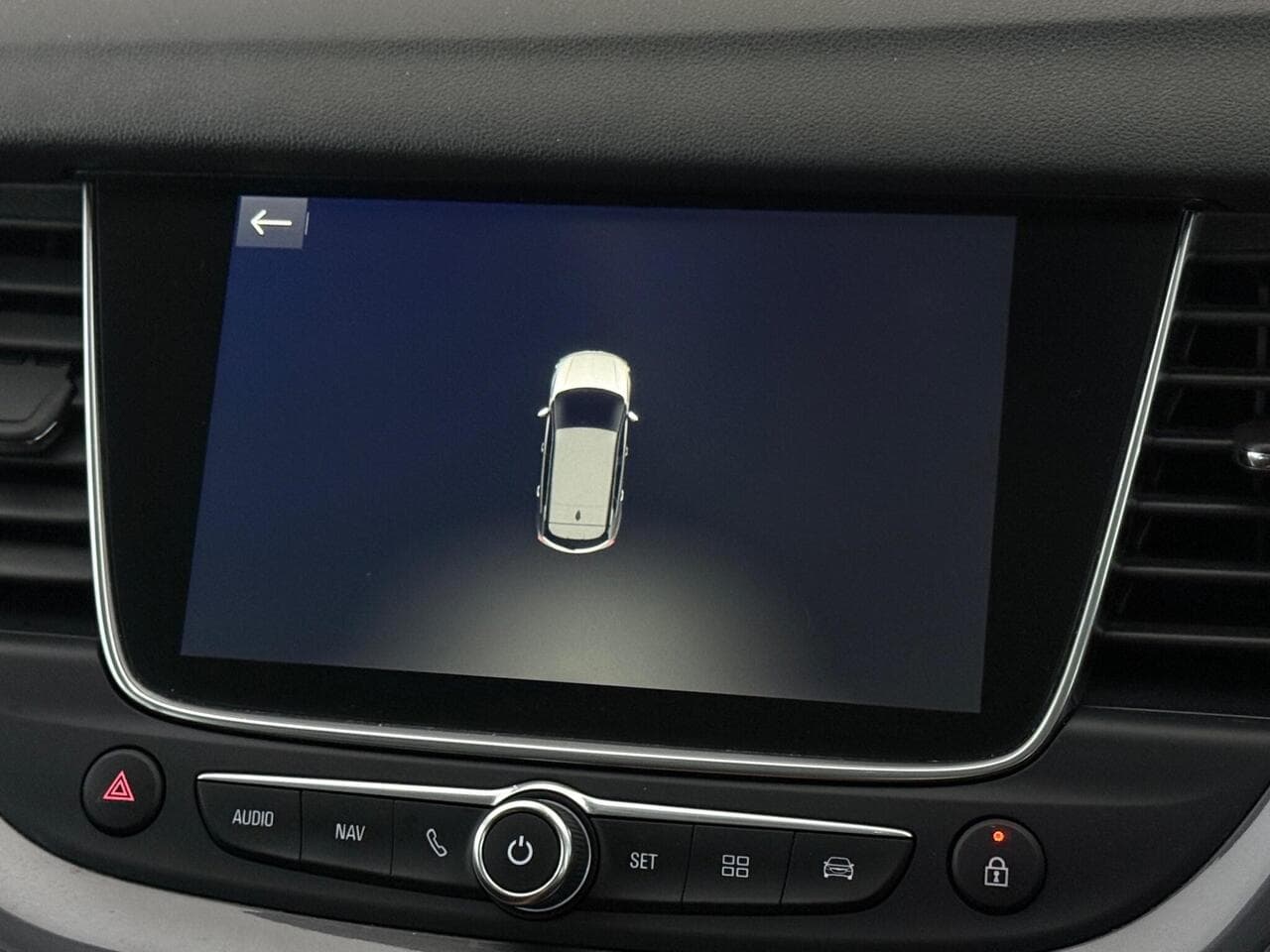 Vauxhall Grandland X thumbnail Infotainment System