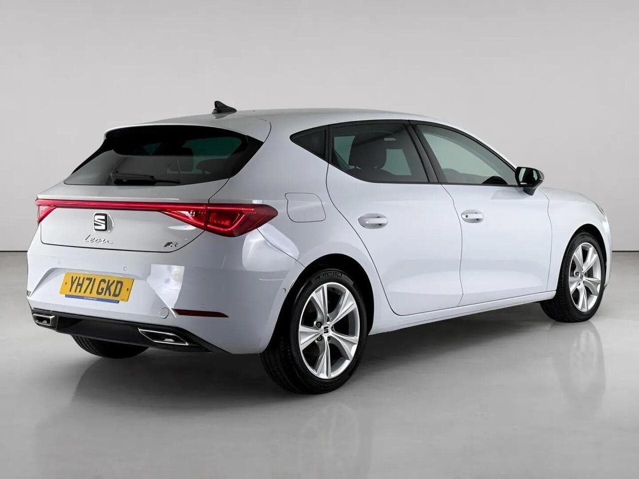 SEAT Leon thumbnail Rear Right