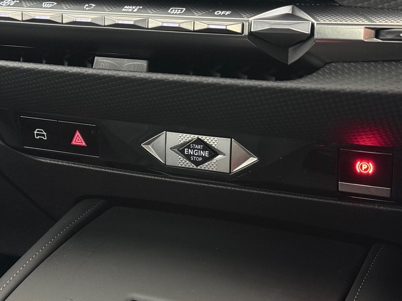 DS AUTOMOBILES DS 4 thumbnail Misc Controls