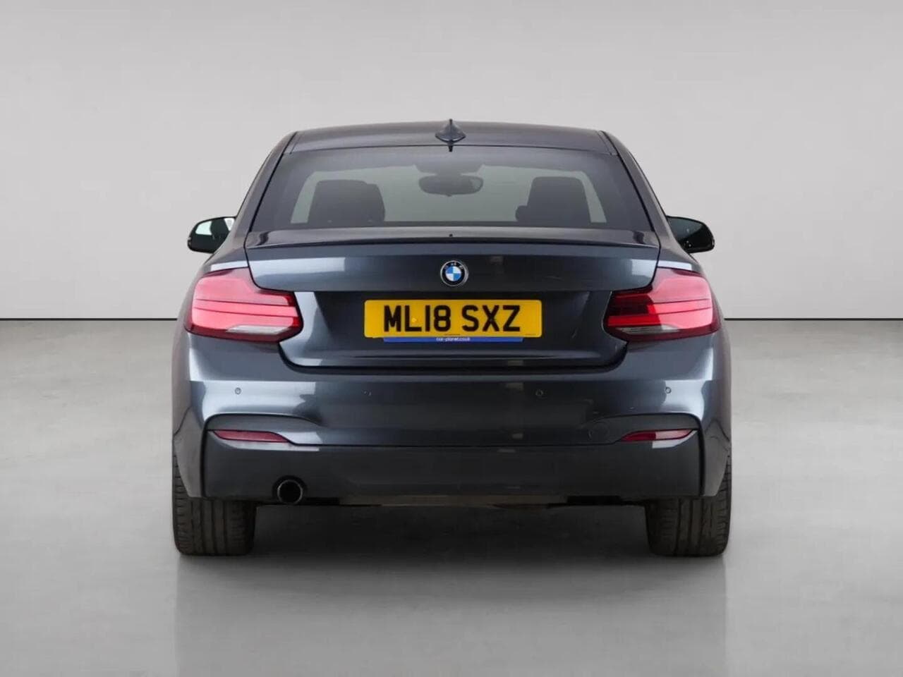 BMW 2 Series thumbnail Rear