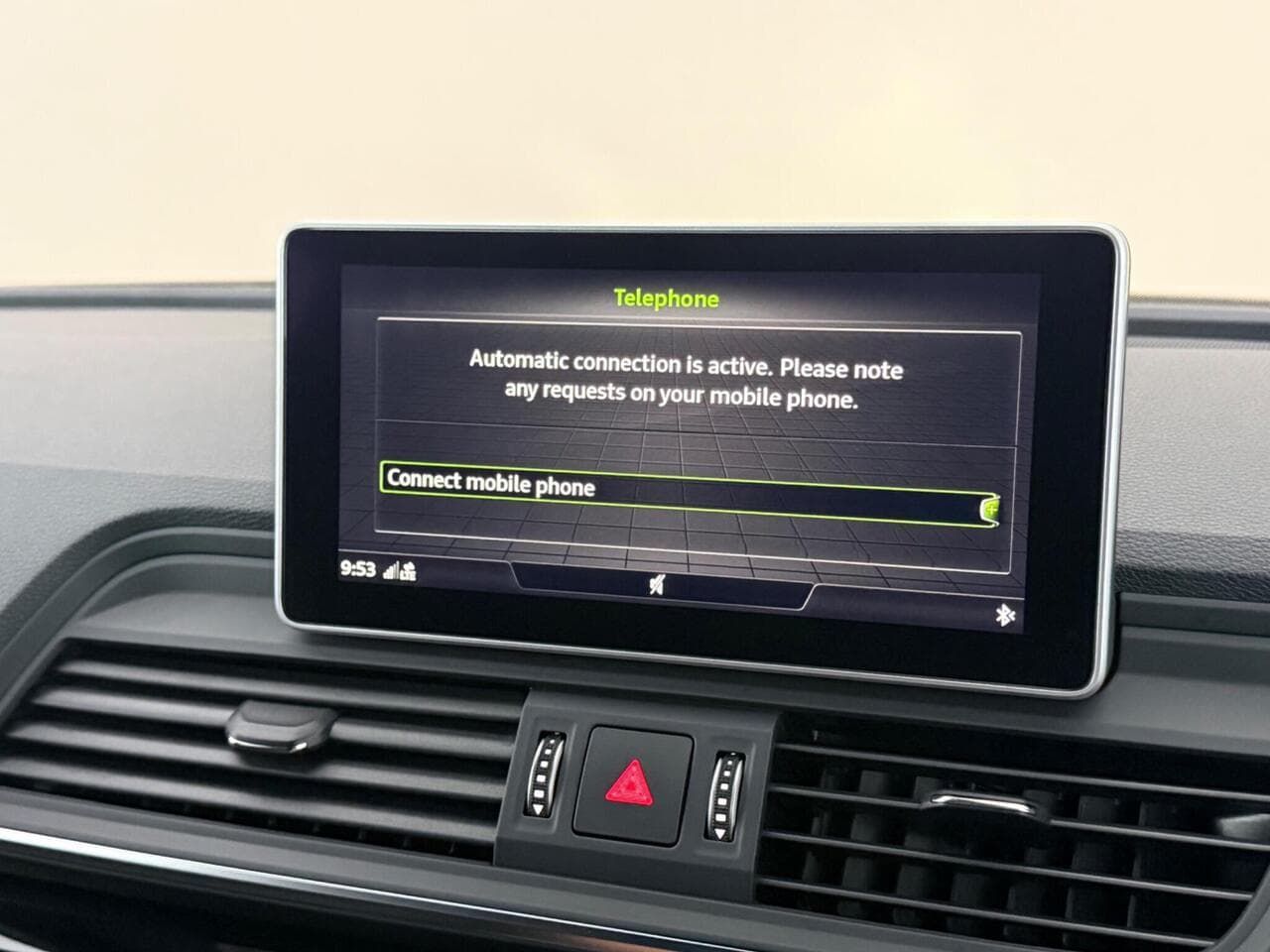 Audi Q5 thumbnail Infotainment System