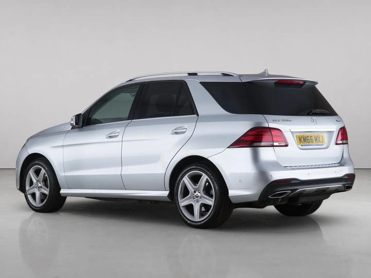 Mercedes-Benz GLE thumbnail Rear Left