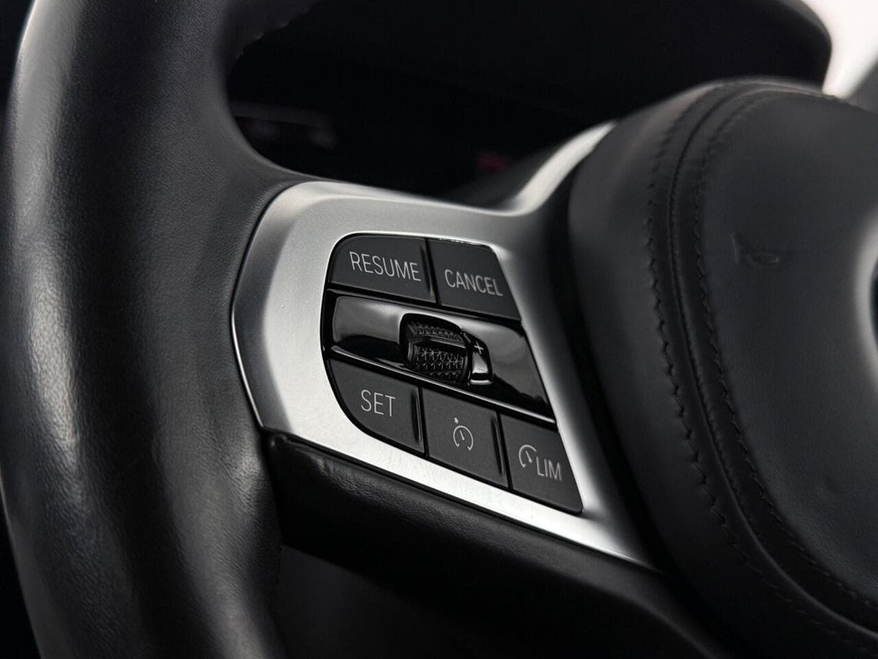 BMW 3 Series thumbnail Misc Controls