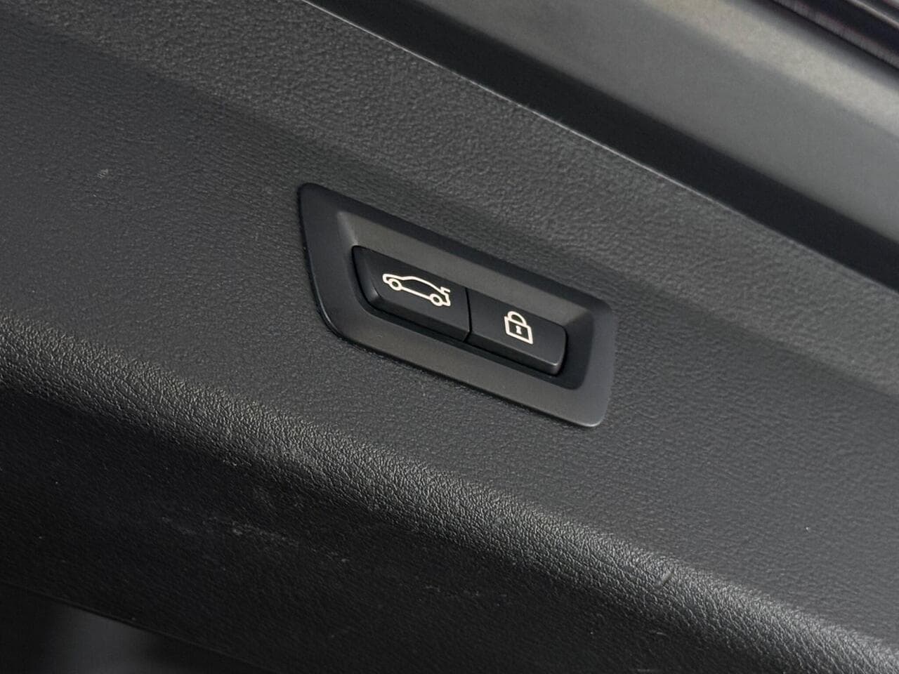 BMW X1 thumbnail Misc Controls