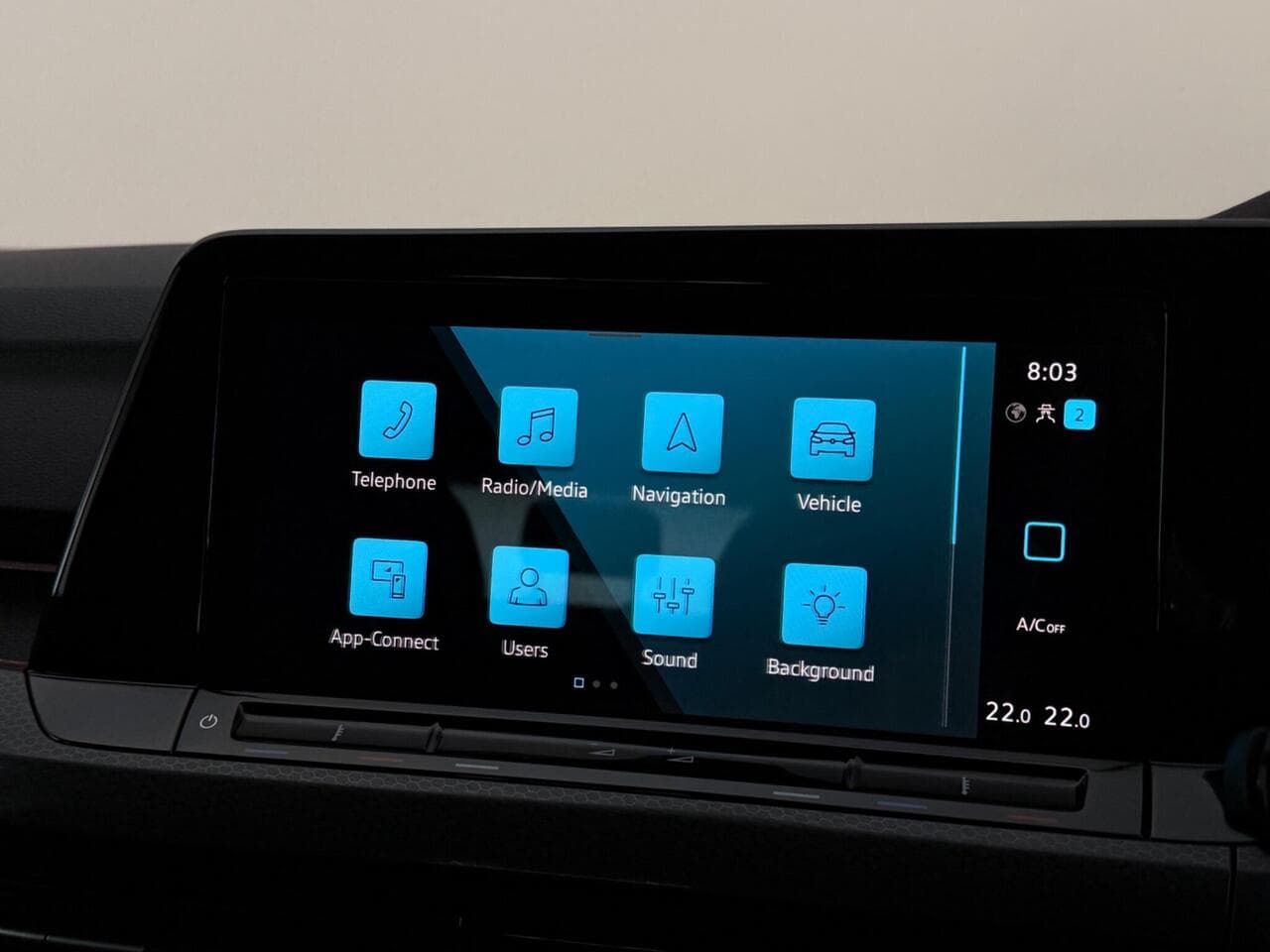 Volkswagen Golf thumbnail Infotainment System