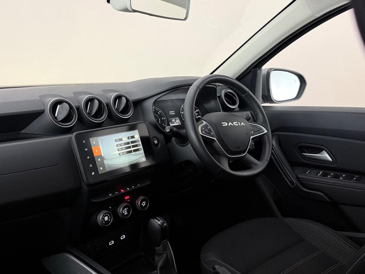 Dacia Duster thumbnail Interior Front