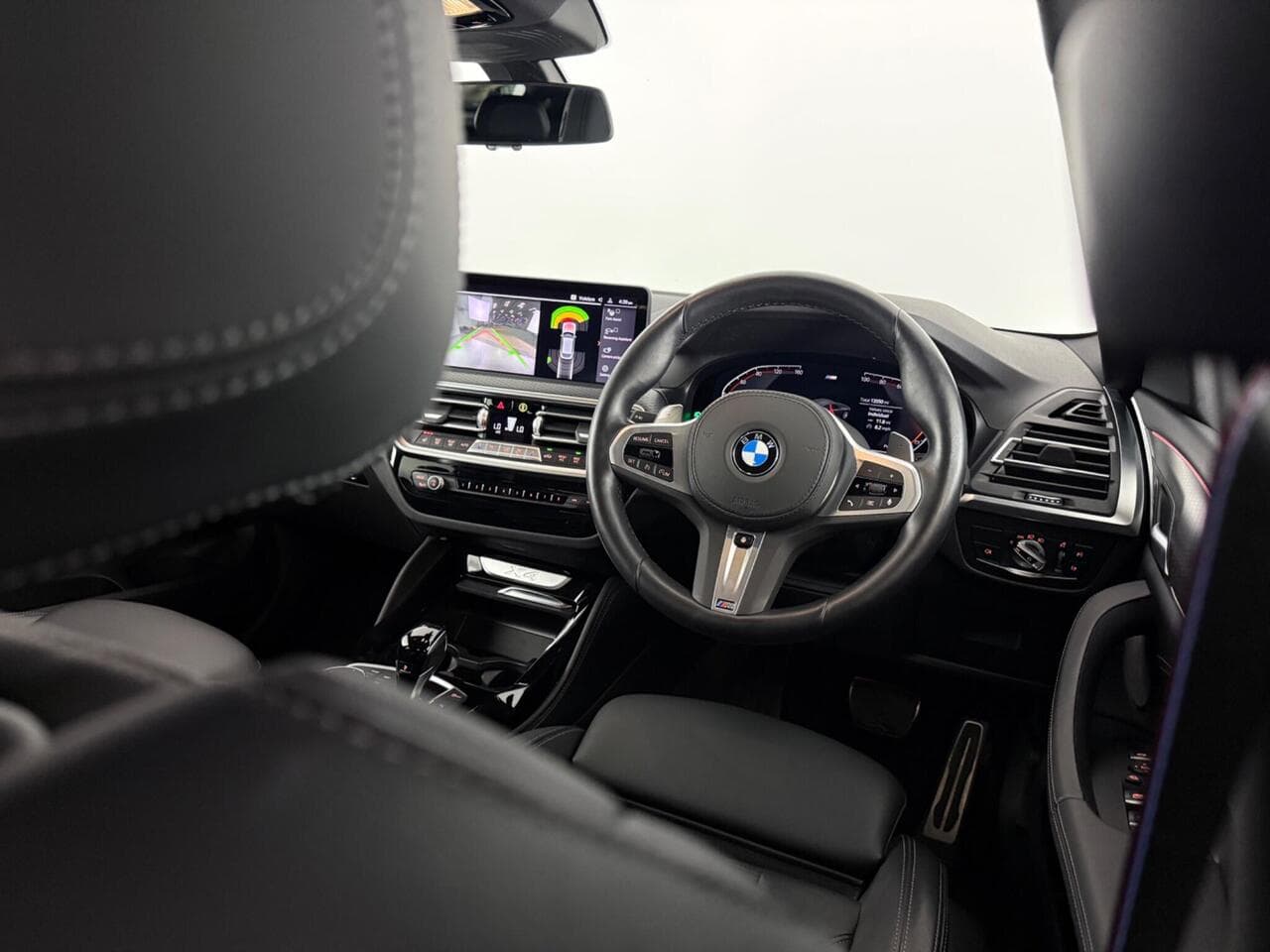 BMW X4 thumbnail Interior Front