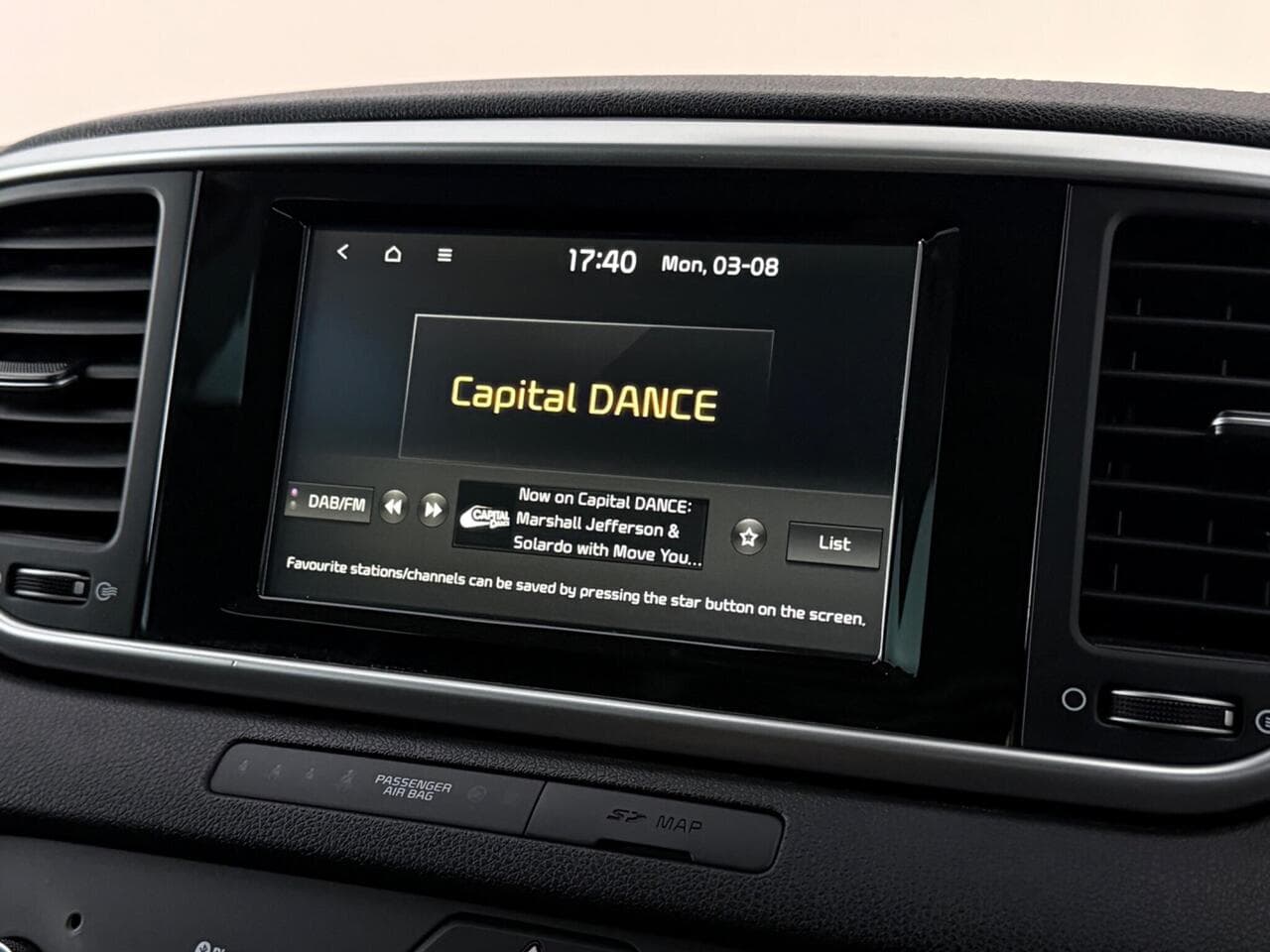 Kia Sportage thumbnail Infotainment System