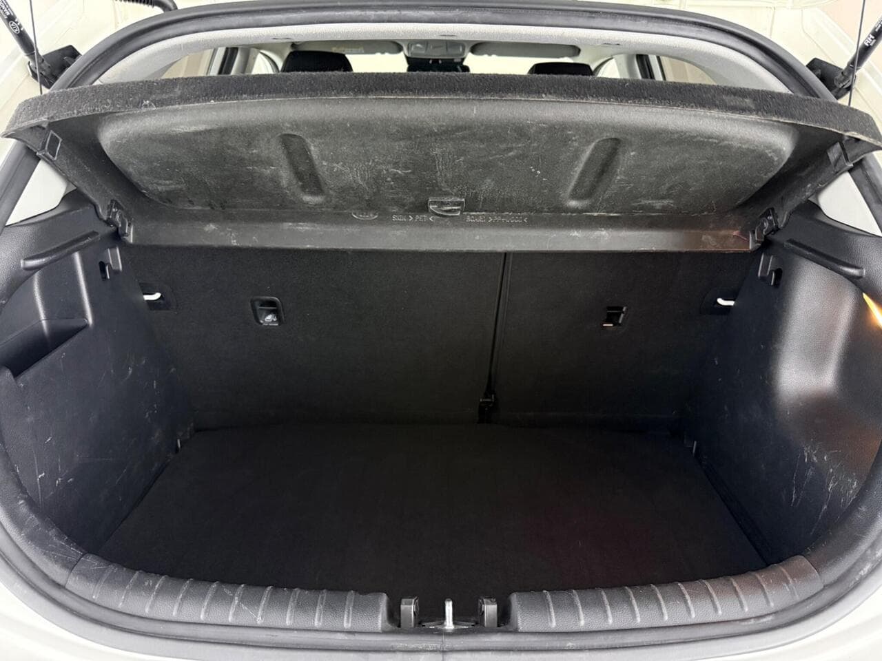 Kia Rio thumbnail Boot
