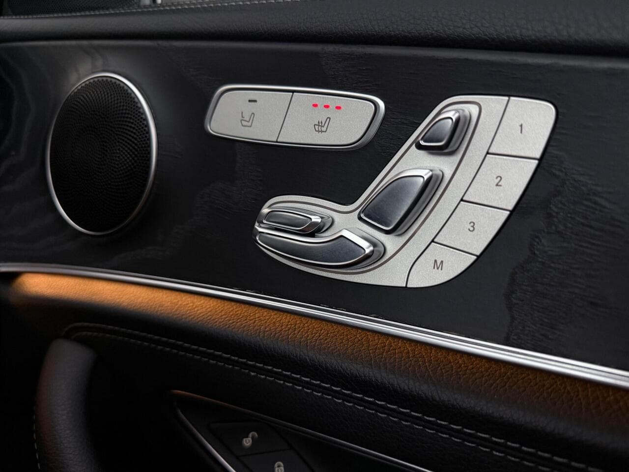 Mercedes-Benz E Class thumbnail Misc Controls