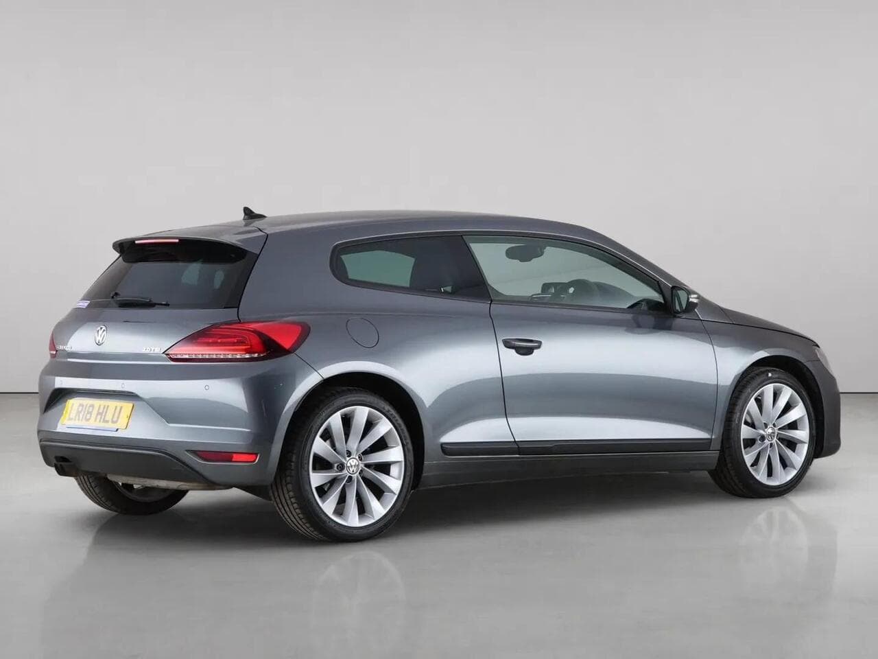 Volkswagen Scirocco thumbnail Side Right