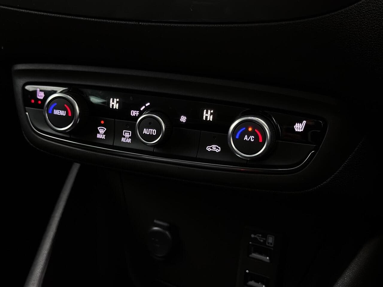 Vauxhall Crossland thumbnail Misc Controls