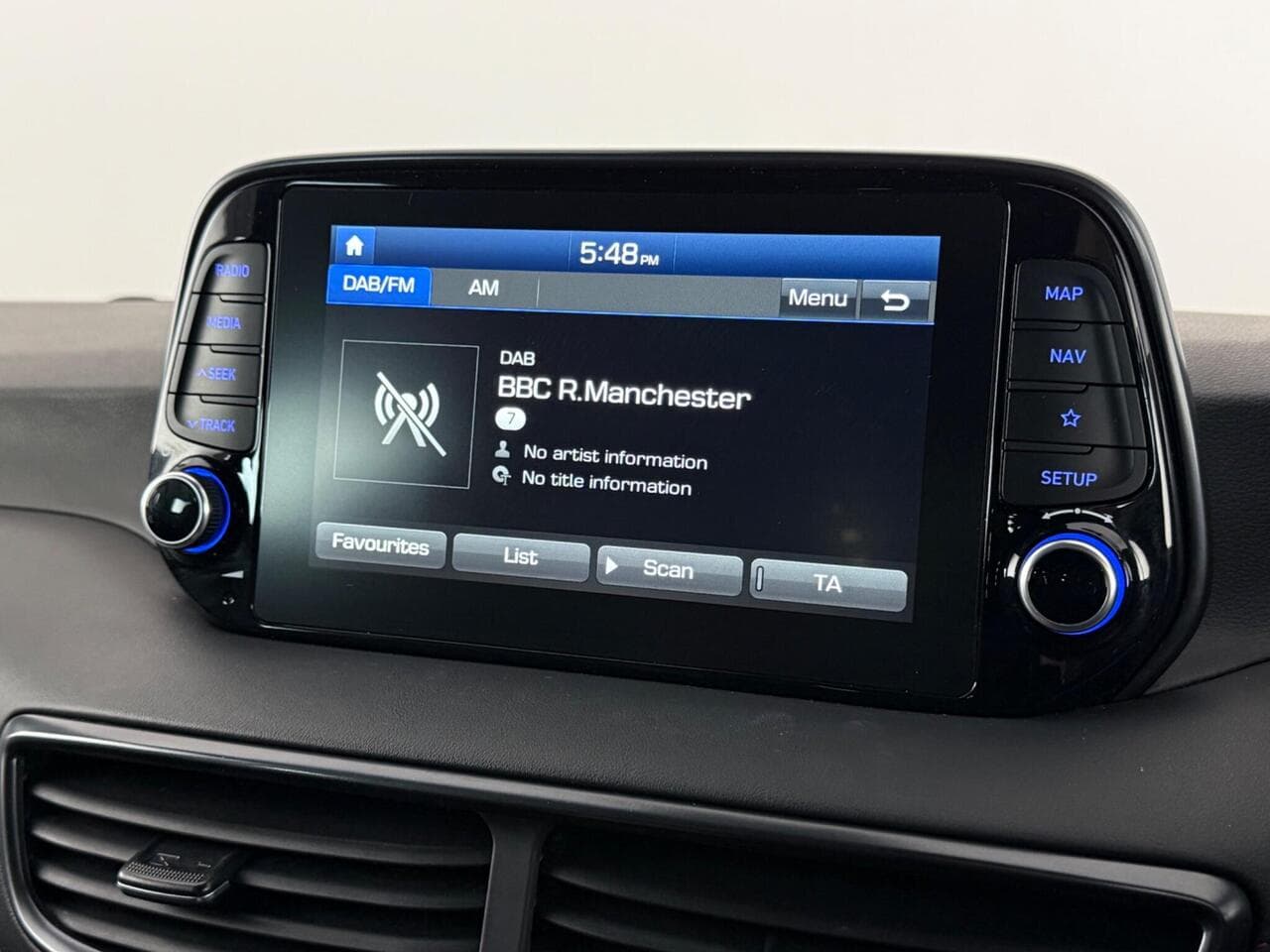 Hyundai TUCSON thumbnail Infotainment System
