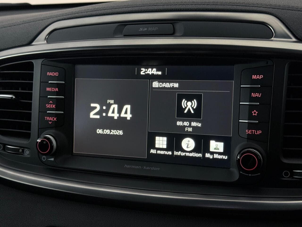 Kia Sorento thumbnail Infotainment System