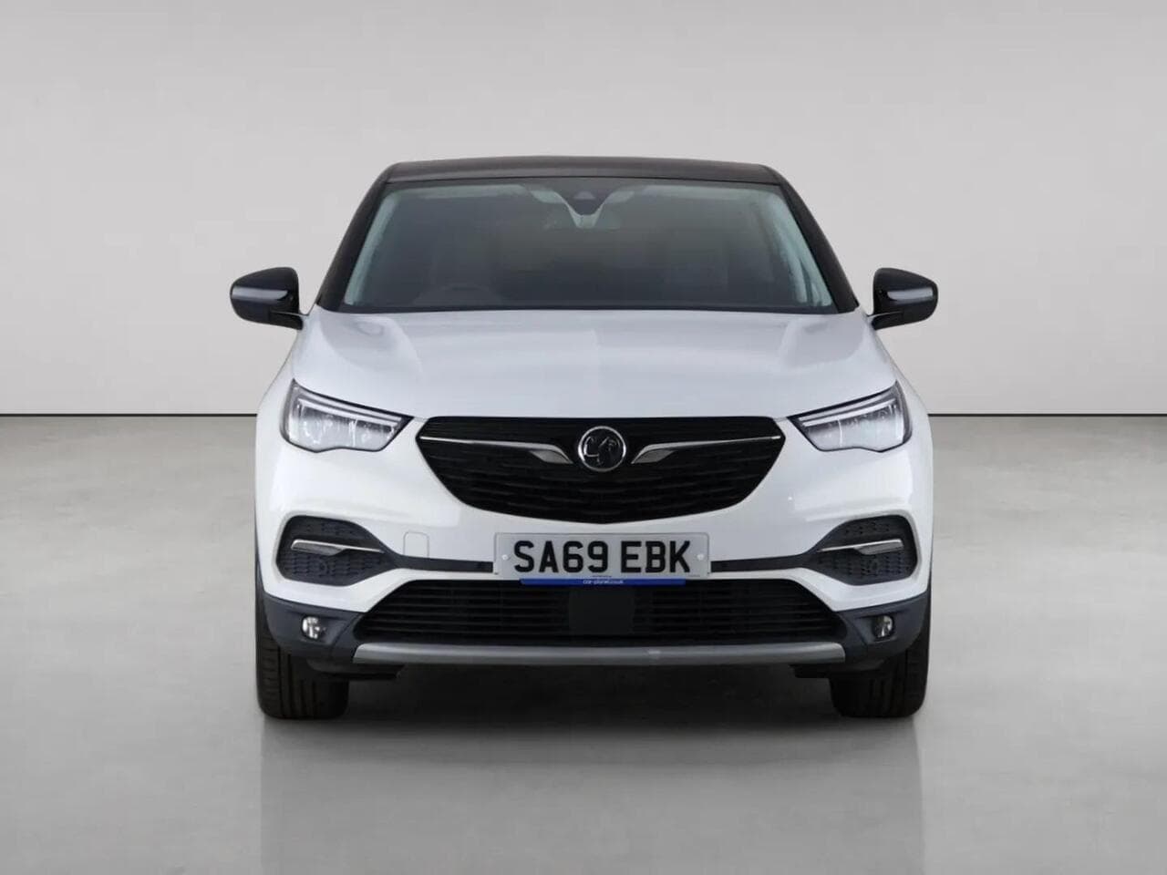 Vauxhall Grandland X thumbnail Front