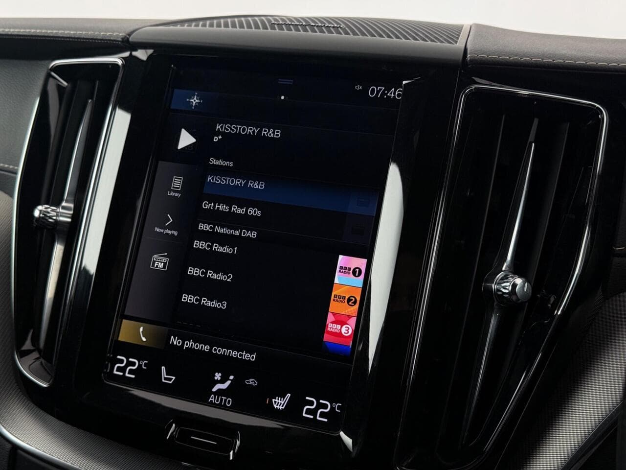 Volvo XC60 thumbnail Infotainment System