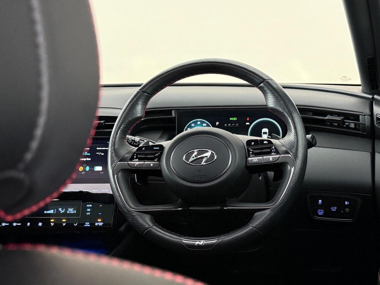 Hyundai TUCSON thumbnail Steering Wheel