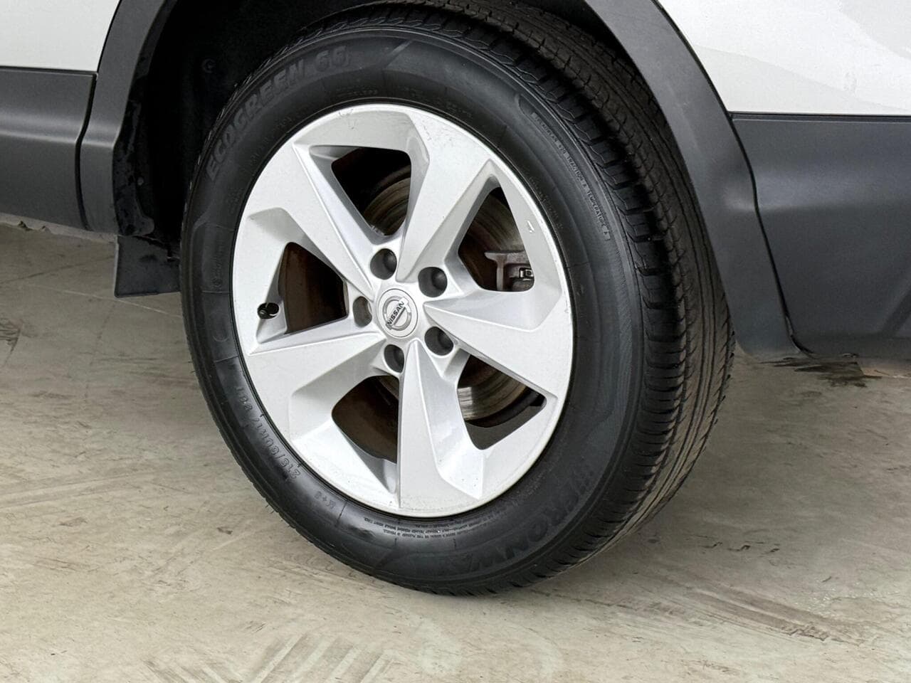 Nissan Qashqai thumbnail Wheel
