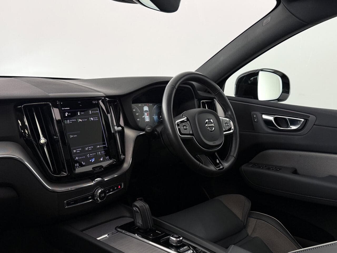 Volvo XC60 thumbnail Interior Front
