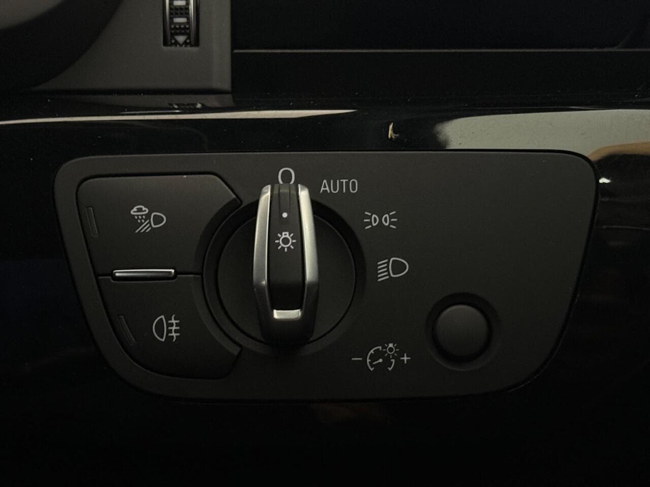 Audi A4 Avant thumbnail Misc Controls