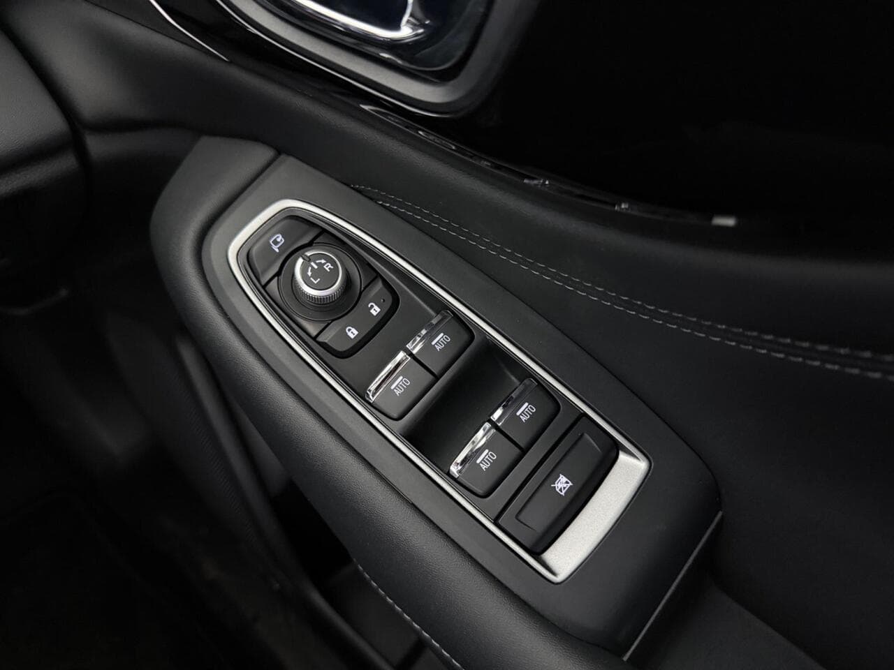 Subaru Outback thumbnail Misc Controls