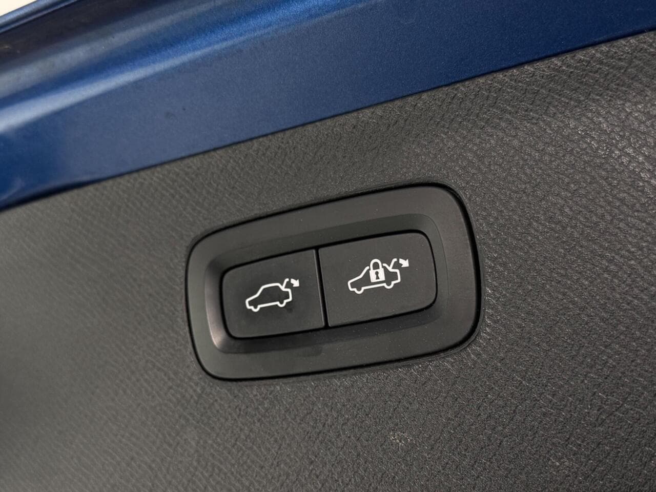 Volvo XC90 thumbnail Misc Controls