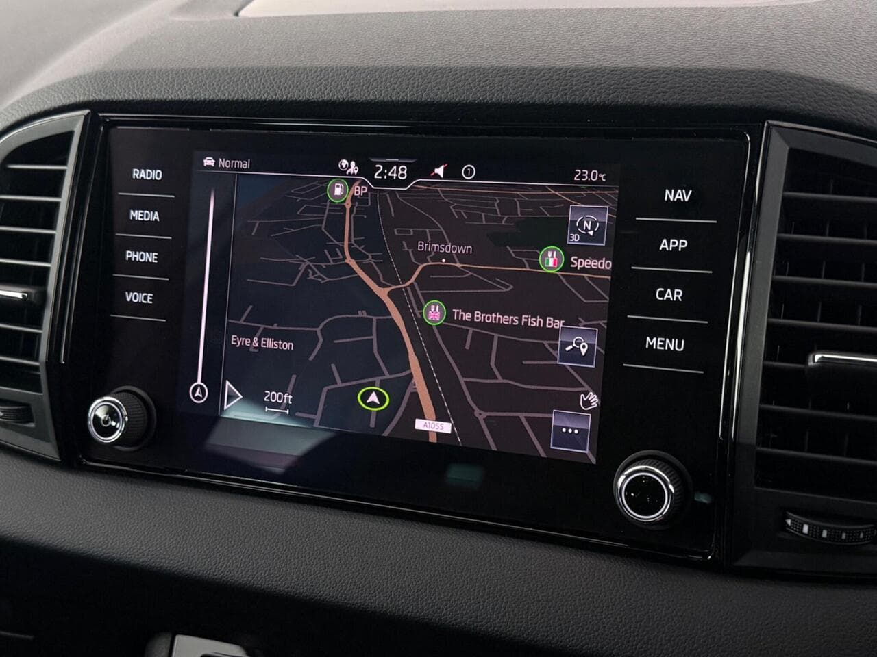 Skoda Karoq thumbnail Infotainment System
